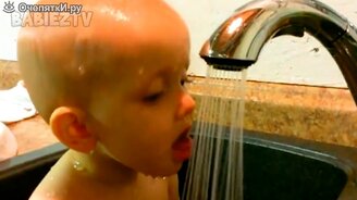 Милые и забавные детки и добрая вода - смотреть видео (6:55)