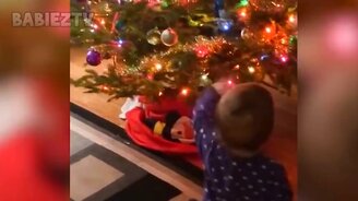 Новогодние приколы с детьми - смотреть видео (10:48)