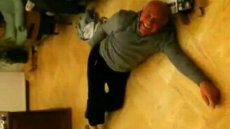 Безумный дед - смотреть видео (2:17)