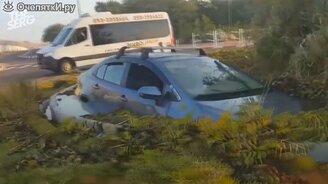 Смешное и удивительное на дороге - смотреть видео (7:27)