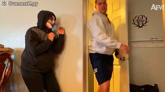 Обескураженные неудачами и шутками - смотреть видео (7:49)