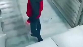 Когда ты уже давно грузчик - смотреть видео (0:15)