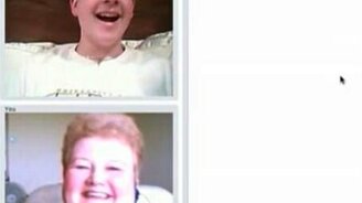 Делится настроением - смотреть видео (2:54)