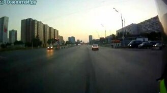 Герой дорожного движения - смотреть видео (1:16)