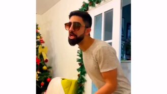 Муж пародирует жену - смотреть видео (0:38)