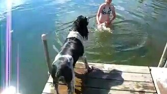 Боится воды - смотреть видео (0:38)