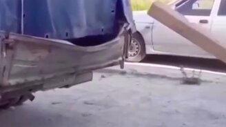 Как быстро исправить помятый задний борт - смотреть видео (0:25)