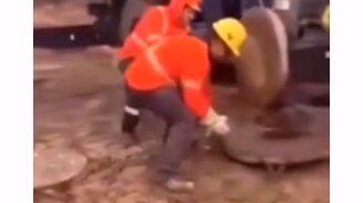 Бесполезный помощник на работе - смотреть видео (0:15)