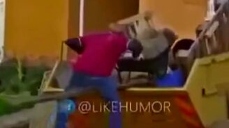 Когда надо самому выкручиваться - смотреть видео (0:55)