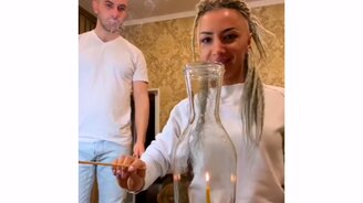 Разоблачил её фокус - смотреть видео (0:20)