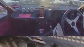 Работа ног во время дрифта - смотреть видео (0:30)