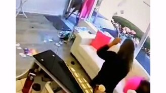 Внезапно в парикмахерской - смотреть видео (0:13)