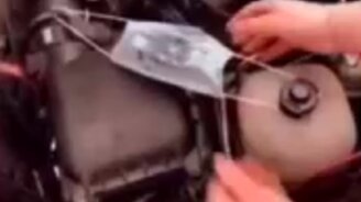 Зачем автомобилю медицинская маска - смотреть видео (0:15)