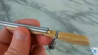 Маленькое ружьё из прищепки - смотреть видео (0:50)