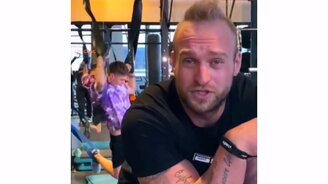 Когда тренер отвлёкся - смотреть видео (0:08)