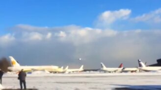 Низкий проход от ТУ-160 - смотреть видео (0:22)