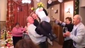 Не рассчитал сил своих - смотреть видео (0:08)