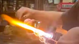 Фужеры на цепи - смотреть видео (0:52)