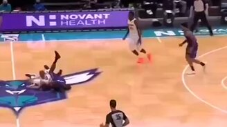 Когда не собрались с духом перед игрой - смотреть видео (0:50)