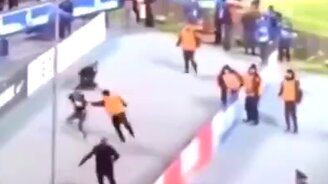 Когда тебя не могут поймать - смотреть видео (0:17)