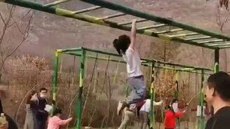 Детская спортивная площадка - смотреть видео (0:58)