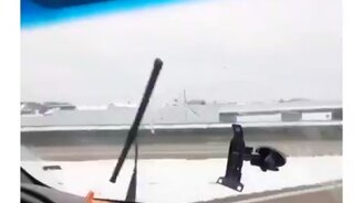 Когда замёрзла жидкость в омывательном бачке - смотреть видео (0:16)