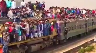 Поезд в Индии - смотреть видео (2:16)