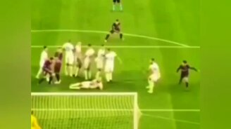 Подставил себя ради победы - смотреть видео (0:10)