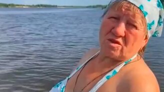 Позитивная бабулька - смотреть видео (0:59)