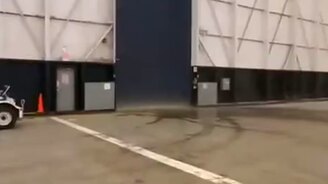 Ураган за воротами - смотреть видео (0:55)