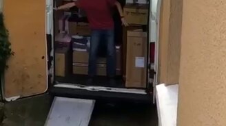 Трудности переезда - смотреть видео (0:18)