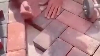 Тротуарный ювелир - смотреть видео (0:15)