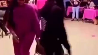 Минус один стул - смотреть видео (0:08)