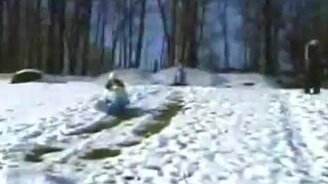 Расслабилась девушка - смотреть видео (0:24)