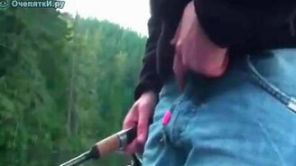 Поймал себя на крючок - смотреть видео (0:25)