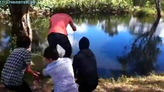 Хлипкие качели - смотреть видео (0:12)