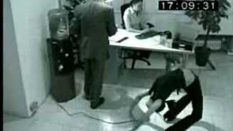 Безмозглый шутник - смотреть видео (0:24)