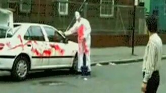 Убийца отмывает авто - смотреть видео (0:21)