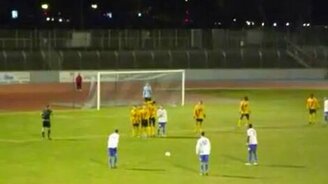 Кто бьёт-то? - смотреть видео (0:17)