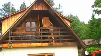 Выкинули шкаф - смотреть видео (0:17)