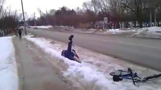 Улетел дальше велика - смотреть видео (0:19)