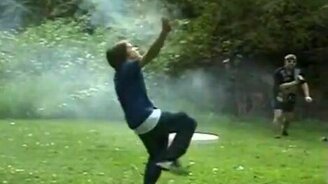 Бой с фейерверком - смотреть видео (1:07)