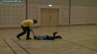 Жёсткий аттракцион - смотреть видео (0:32)