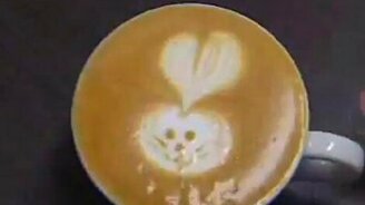 Рисунки в чашке - смотреть видео (3:07)