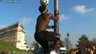 Бесстрашный акробат - смотреть видео (1:13)