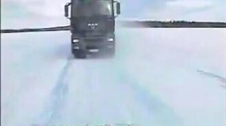 Дрифт на фуре - смотреть видео (0:54)