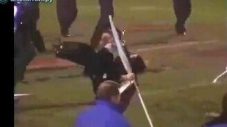 Падения на парадах - смотреть видео (1:12)