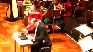 Музыкант машинист - смотреть видео (2:10)