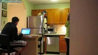 Праздничный розыгрыш - смотреть видео (2:43)