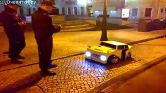 Жёлтый трансформер - смотреть видео (0:16)